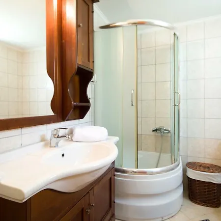 Pine Forest 别墅 *