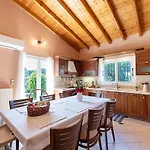 Villa Pine Forest *